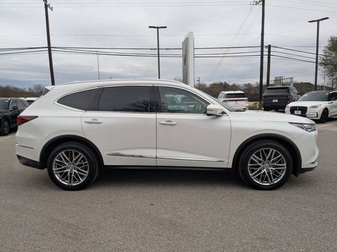 Used 2023 Acura MDX SH-AWD w/ Advance Package image 2