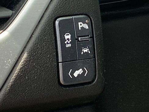 Used 2019 GMC Yukon SLT AWD/4WD image 22