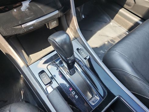Used 2017 Honda Accord EX-L image 22