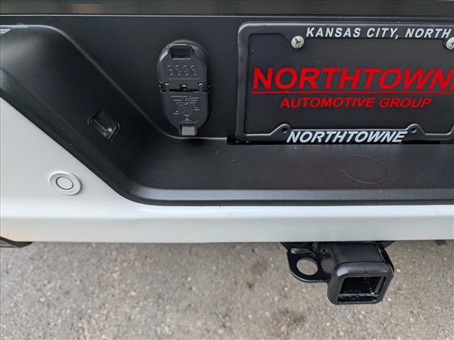 Used 2022 Chevrolet Silverado 1500 RST w/ Safety Package AWD/4WD image 21