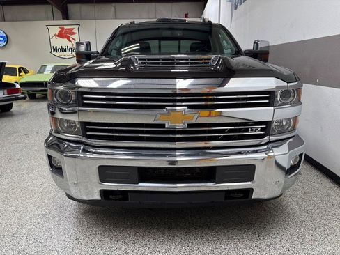 Used 2019 Chevrolet Silverado 3500 LTZ w/ Duramax Plus Package image 39