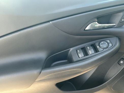 Used 2019 Chevrolet Volt LT image 11