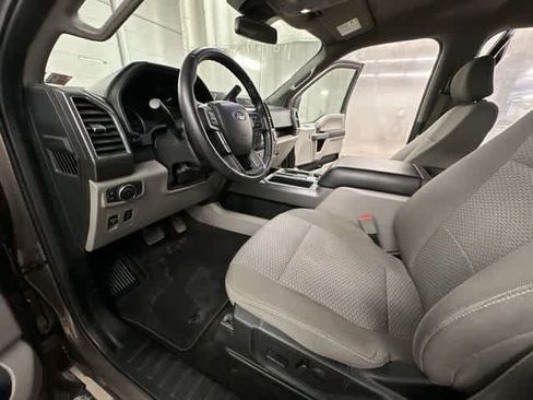 Used 2019 Ford F150 XLT w/ Equipment Group 302A Luxury AWD/4WD image 14