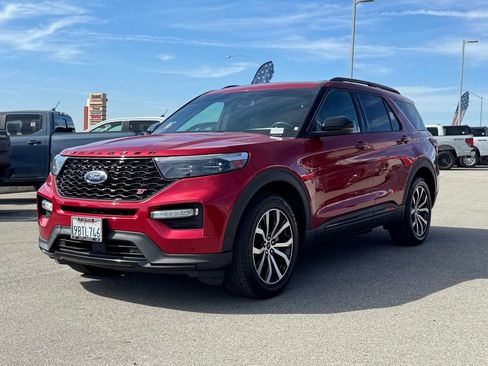 Used 2020 Ford Explorer ST image 3