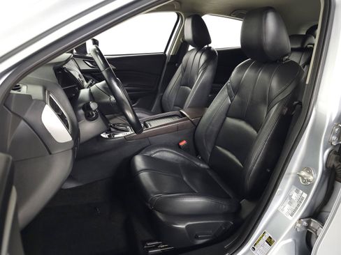 Used 2018 MAZDA MAZDA3 Touring FWD image 13