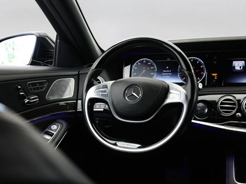 Used 2017 Mercedes-Benz Maybach S 600 image 27