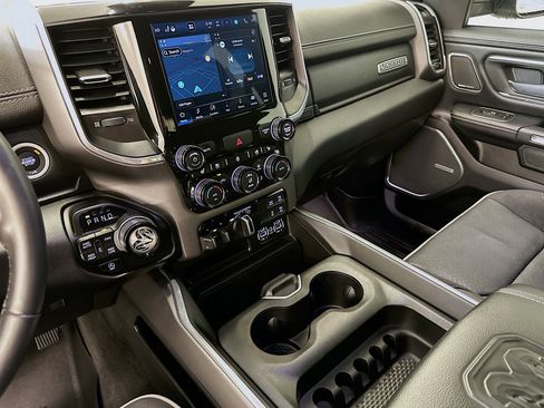 Used 2022 RAM 1500 Laramie AWD/4WD image 26