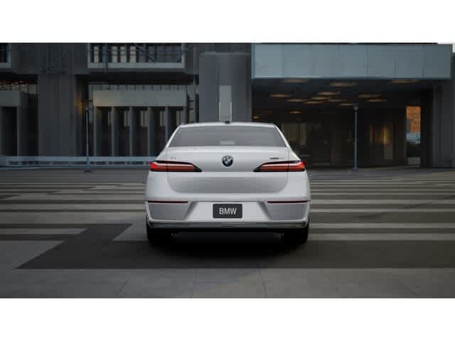 Used 2025 BMW i7 eDrive50 w/ Executive Package RWD image 5