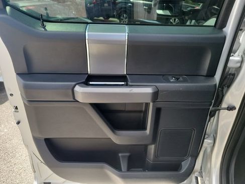 Used 2017 Ford F150 XLT w/ Equipment Group 301A Mid AWD/4WD image 9