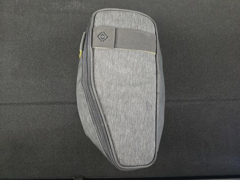 Used 2023 Rivian R1S Adventure image 34