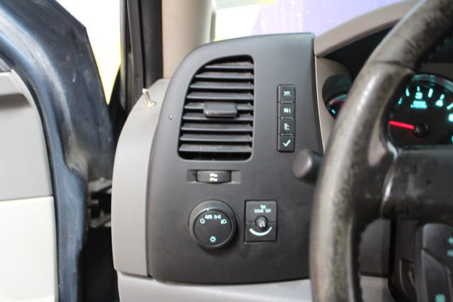 Used 2013 Chevrolet Silverado 3500 W/T AWD/4WD image 14