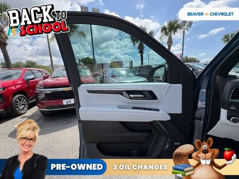 Used 2026 Chevrolet Suburban Premier w/ Sun And Tow Package RWD image 29