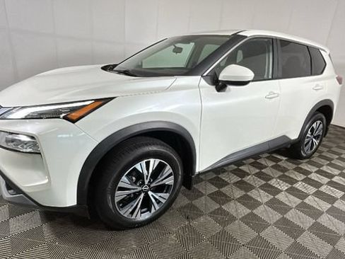 Used 2023 Nissan Rogue SV AWD/4WD image 6
