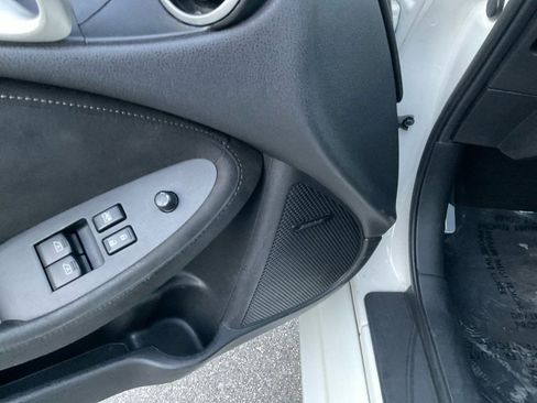 Used 2020 Nissan 370Z Touring Sport image 13