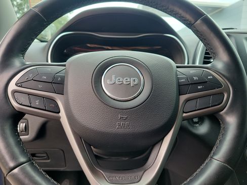 Used 2021 Jeep Cherokee Latitude Lux w/ Sun & Sound Group FWD image 21