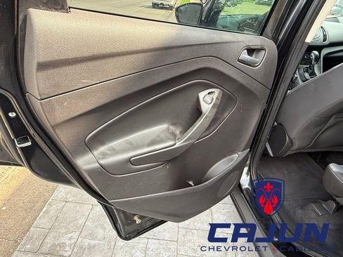 Used 2015 Ford Escape SE FWD image 15