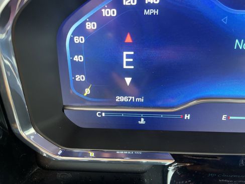 Used 2024 Chevrolet Silverado 2500 High Country w/ Technology Package image 12