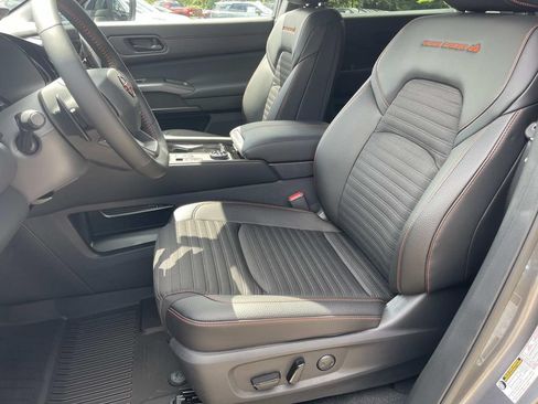 New 2026 Nissan Pathfinder Rock Creek AWD/4WD image 21