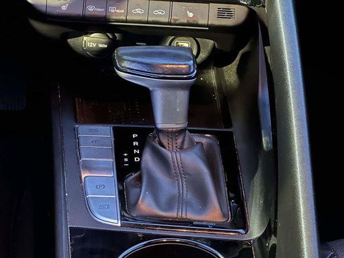 Used 2023 Hyundai Elantra Limited w/ Cargo Package FWD image 19
