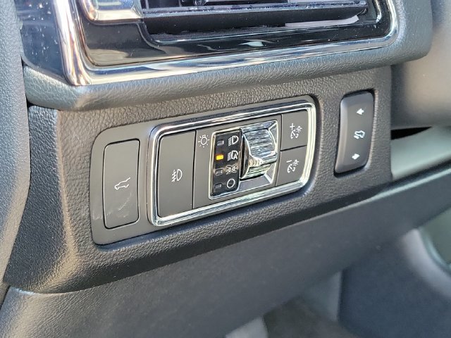 Certified 2022 Lincoln Navigator 4WD image 11