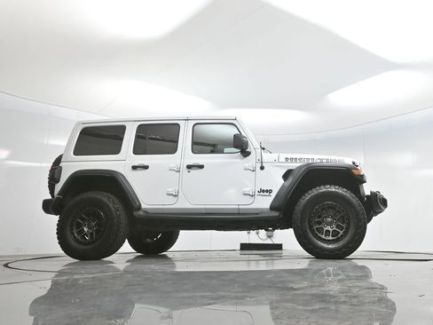 Used 2022 Jeep Wrangler Unlimited Sport image 65