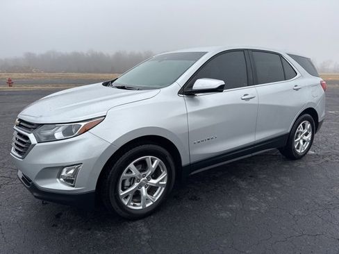 Used 2021 Chevrolet Equinox LT image 1