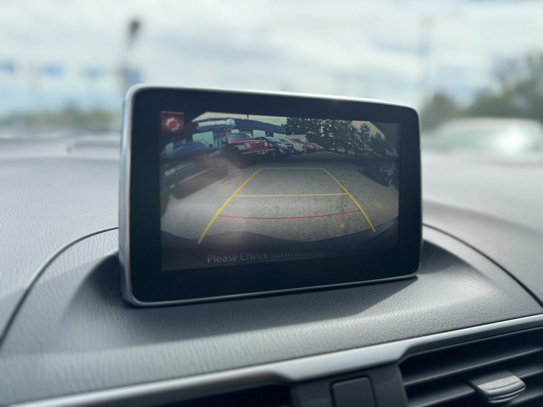 Used 2015 MAZDA MAZDA3 i Touring FWD image 17