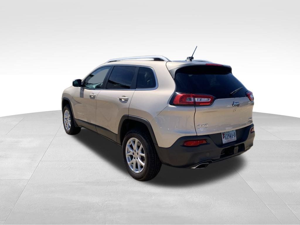 Used 2015 Jeep Cherokee Latitude w/ Comfort/Convenience Group AWD/4WD image 24