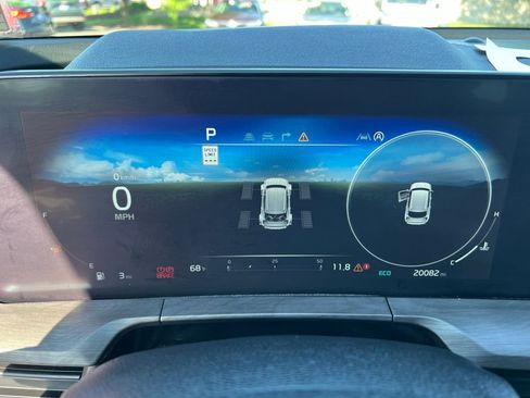 Used 2023 Kia Telluride AWD image 52