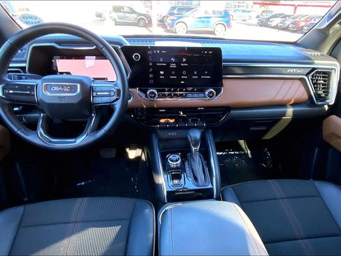 Used 2024 GMC Canyon AT4 image 15