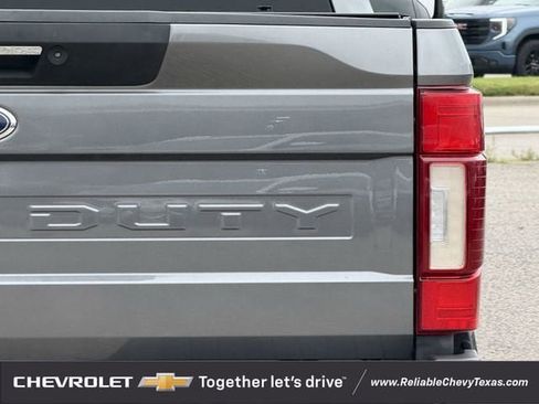 Used 2021 Ford F250 Lariat w/ Lariat Ultimate Package AWD/4WD image 8