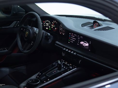 Used 2022 Porsche 911 GT3 image 48