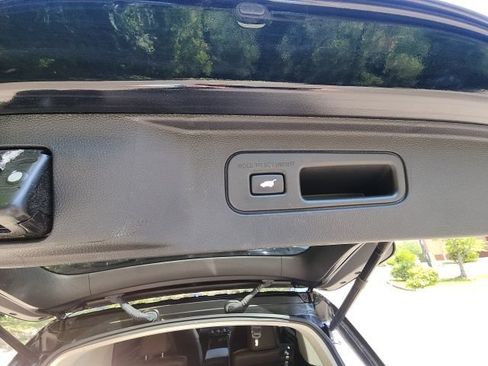 Used 2024 Honda Pilot Elite image 38