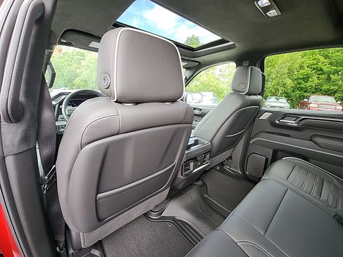 Used 2024 GMC Sierra 1500 AT4X image 30