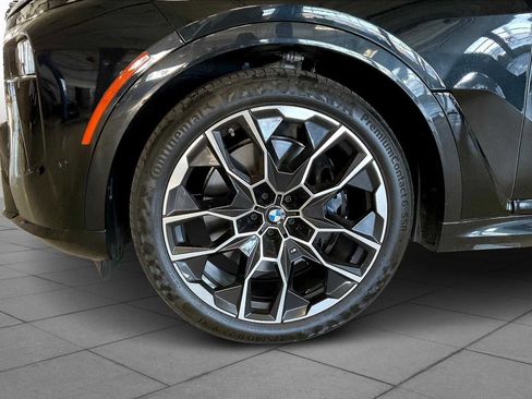 Used 2023 BMW X7 xDrive40i w/ M Sport Package image 8