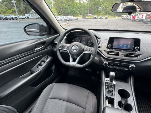 Used 2021 Nissan Altima 2.5 S FWD image 17
