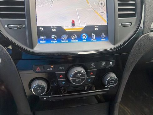 Used 2013 Chrysler 300 S RWD image 6