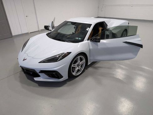 Used 2022 Chevrolet Corvette Stingray Premium Conv w/ Battery Protection Package RWD image 16