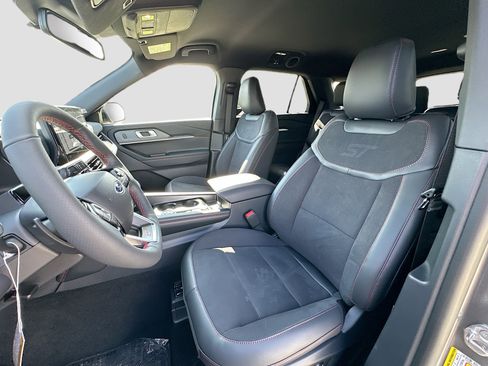 New 2026 Ford Explorer ST RWD image 15