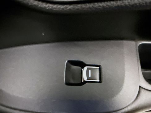 Used 2023 Honda HR-V Sport image 31