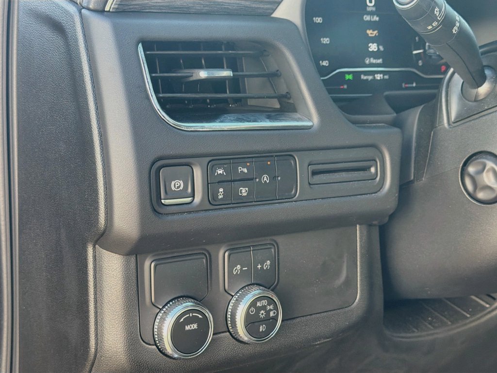 Used 2024 GMC Yukon SLT w/ SLT Luxury Package RWD image 10