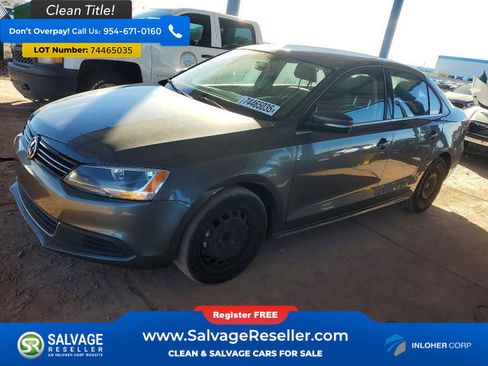 Used 2013 Volkswagen Jetta SE FWD image 1