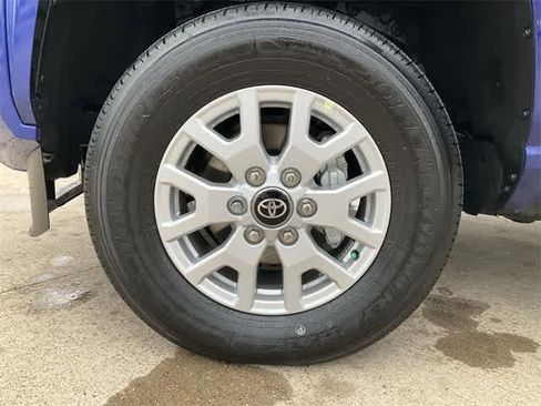 Certified 2025 Toyota Tacoma SR5 image 12