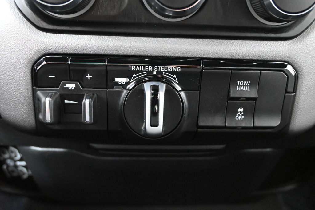 Used 2024 RAM 1500 Big Horn w/ Trailer Tow Group AWD/4WD image 33