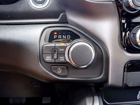 New 2026 RAM 1500 Express AWD/4WD image 19