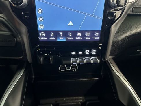 Used 2024 RAM 2500 Big Horn w/ Night Edition image 24