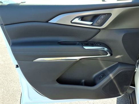 New 2026 Chevrolet Traverse LT w/ Sun and Wheel Package image 23