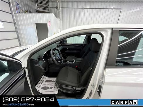 Used 2023 Hyundai Tucson SE image 18