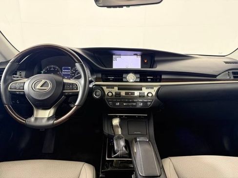 Used 2016 Lexus ES 350 w/ Navigation System Package FWD image 29