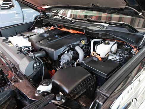 Used 2025 Toyota Sequoia Limited image 34